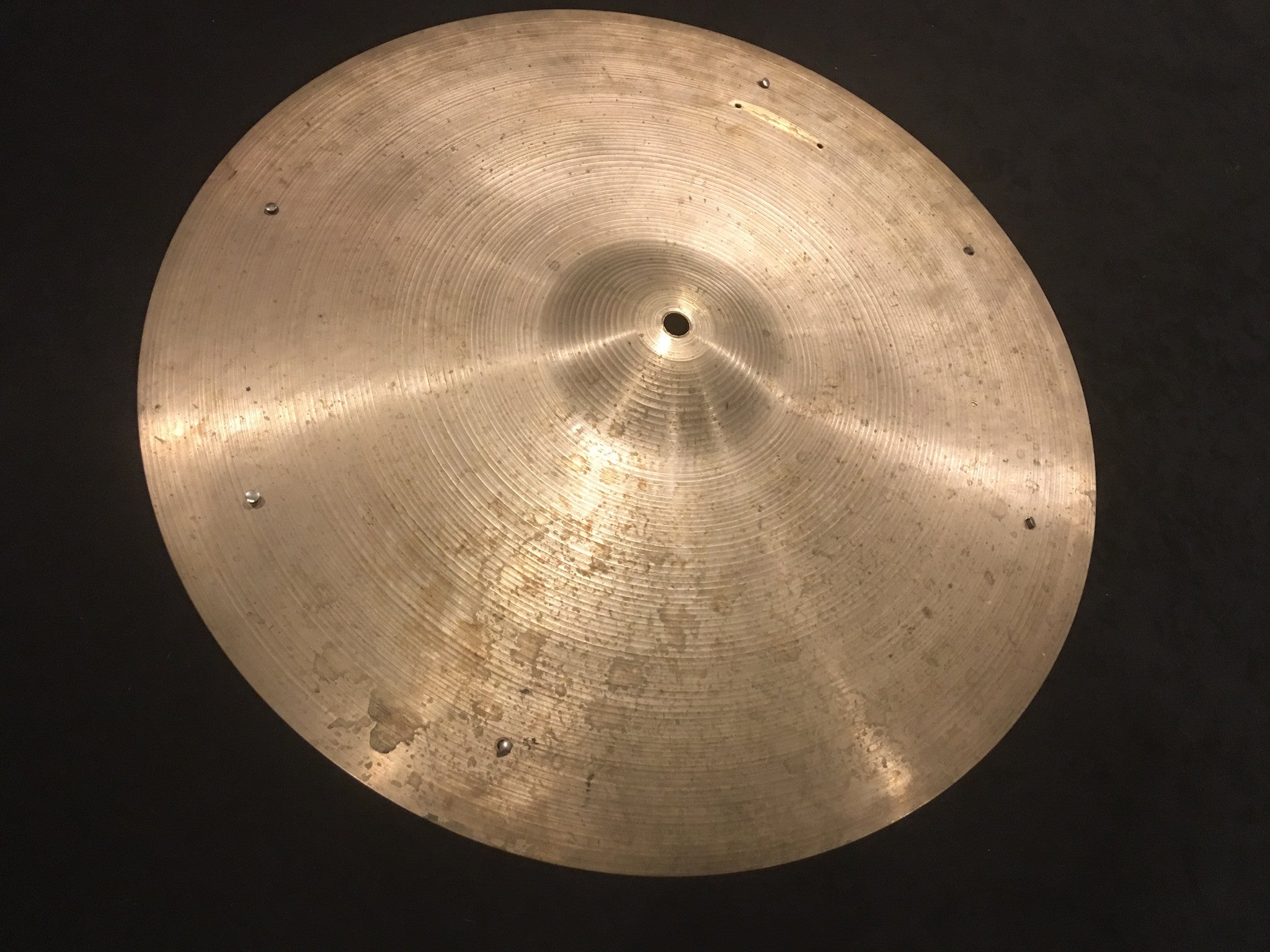 20 Zildjian A 1960s Sizzle Ride Cymbal 6 Rivets 2124g #160 – Drugan's  Drums & Guitars