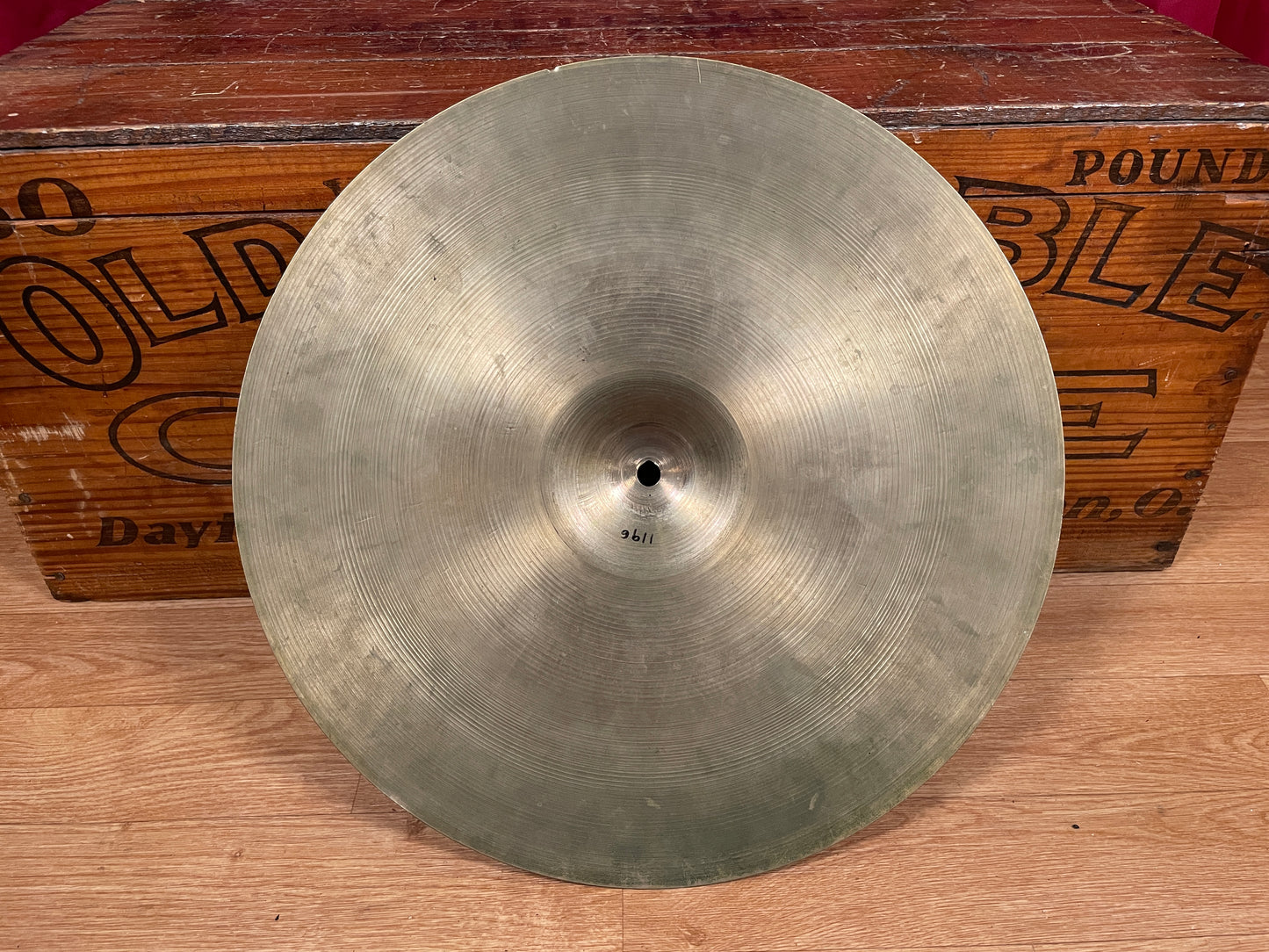 17" Zildjian A 1960s Crash Cymbal 1196g