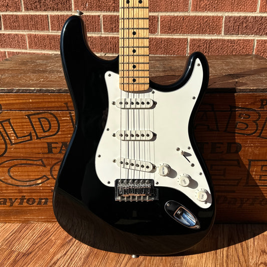 1996 Fender MIM Stratocaster Black w/ Fender Gig Bag