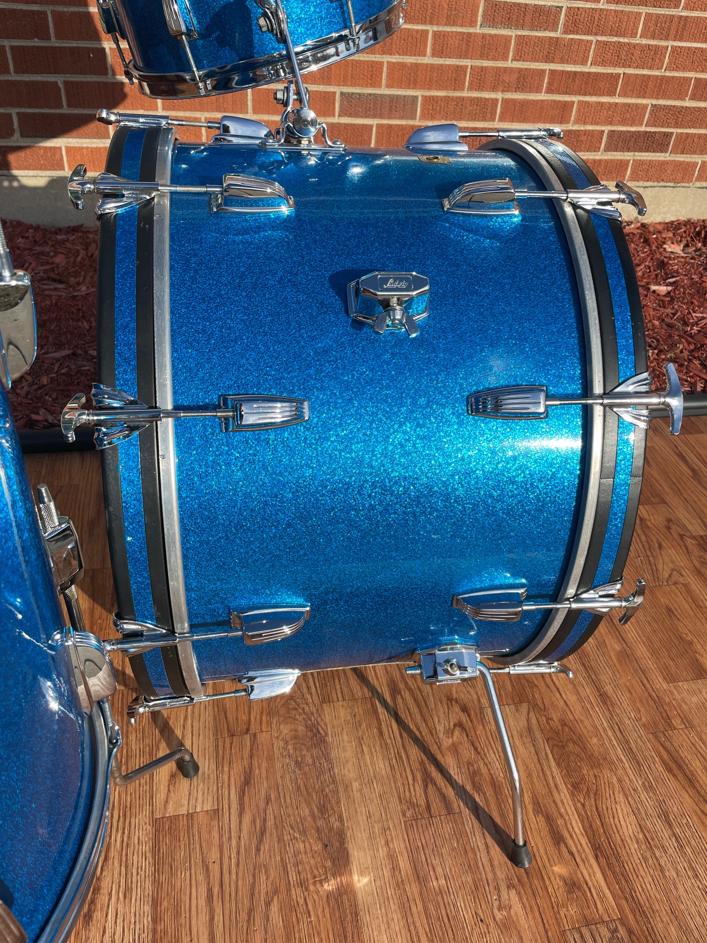 1965 Ludwig Super Classic Drum Set Blue Sparkle 22/13/16