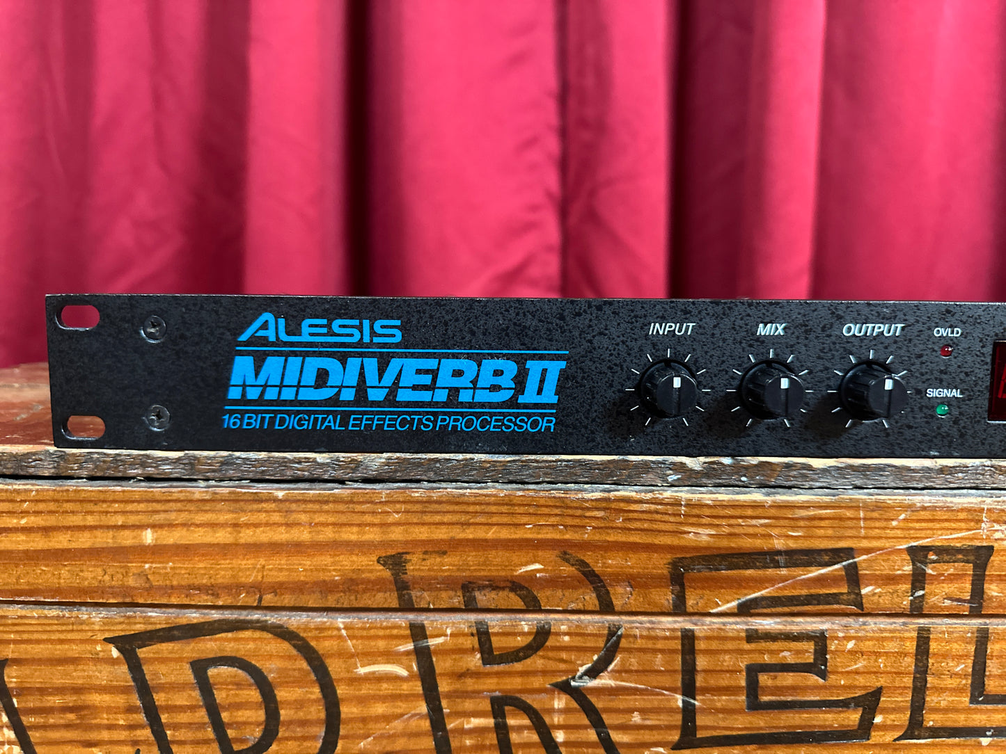 Alesis Midiverb II 16-Bit Digital Effects Processor w/ Power Supply