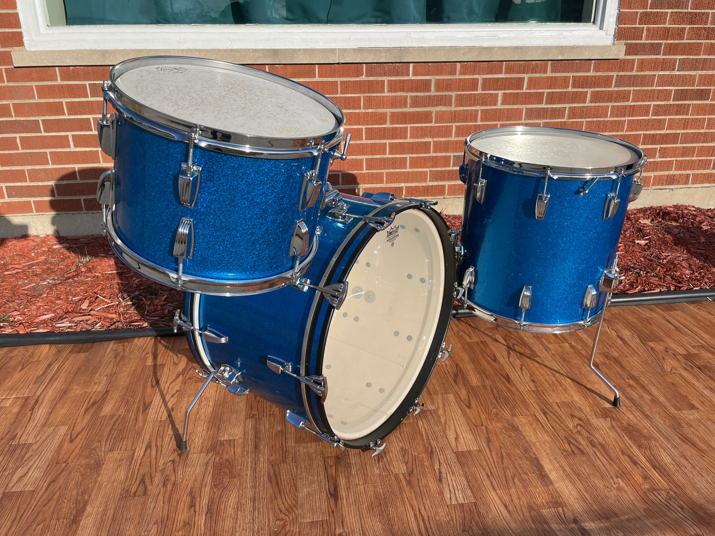 1965 Ludwig Super Classic Drum Set Blue Sparkle 22/13/16