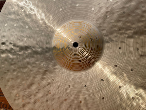 売れ筋商品 【貴重】Paiste Traditionals 22