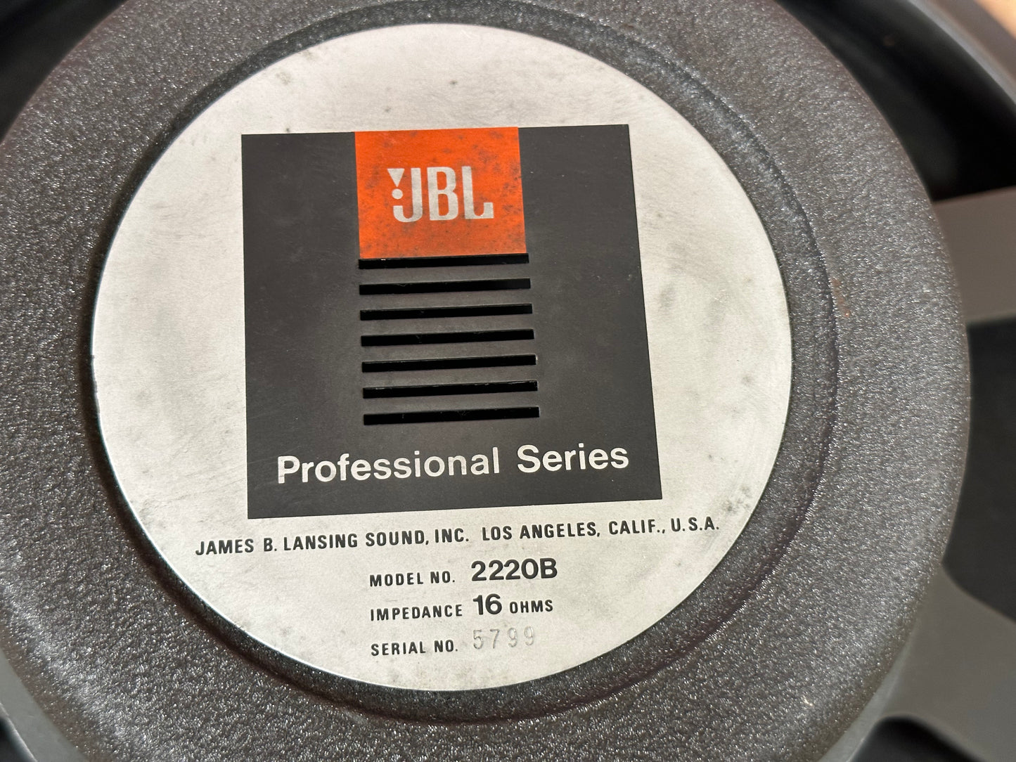 JBL Professional Series 2220B 15" Speaker 16 Ohms