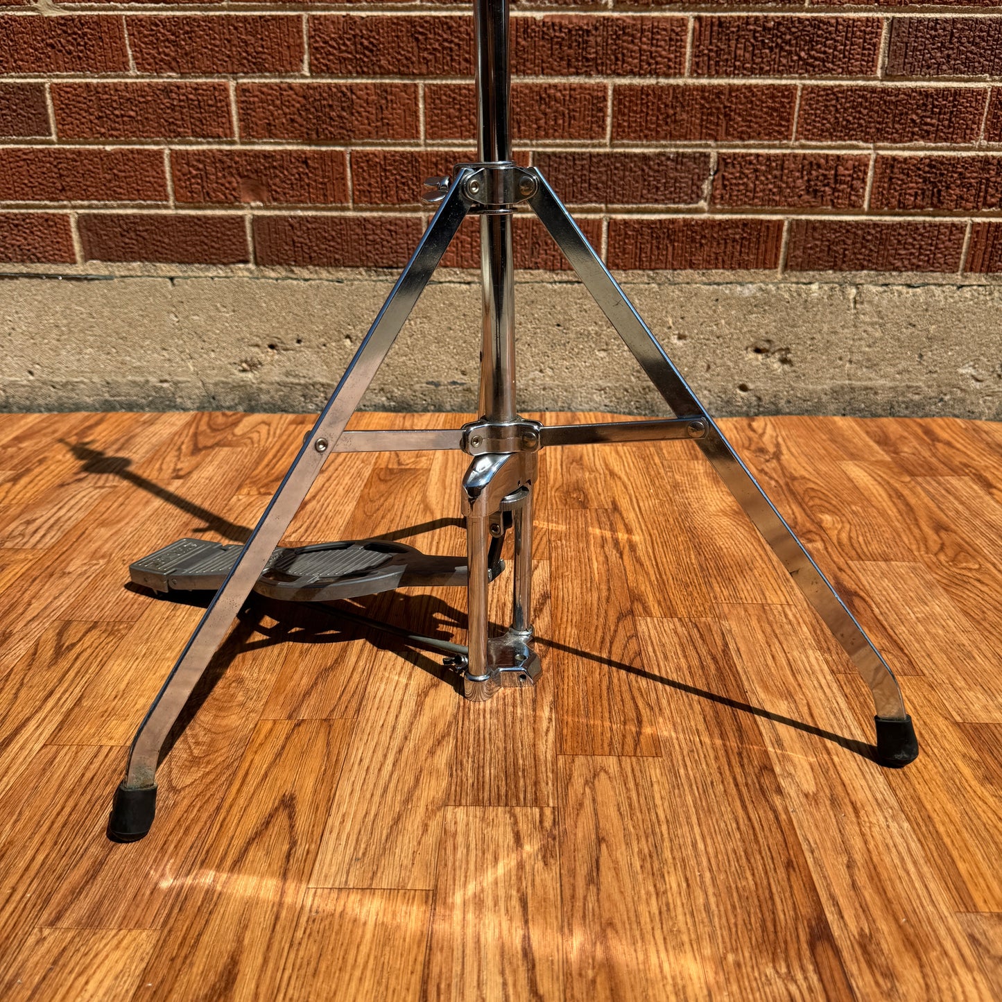 1960s Ludwig Atlas No. 1124 Direct Pull Big Beat Spur-Lok Hi-Hat Stand