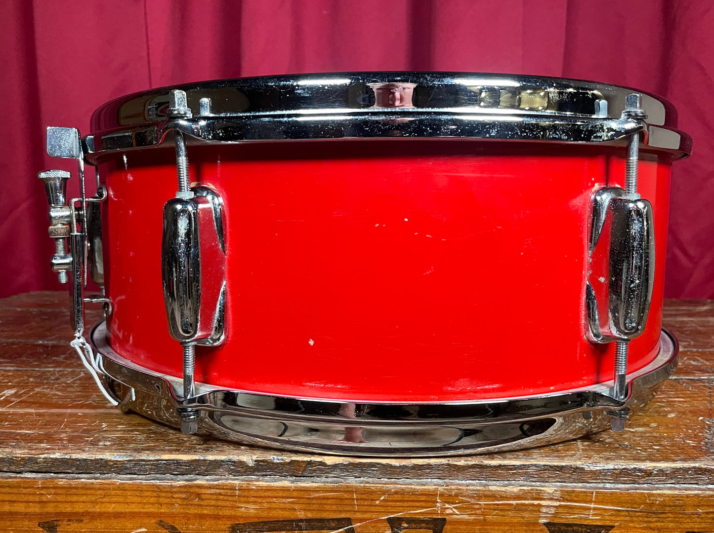 1960s Slingerland No. 162 Deluxe Student Model 5.5x14 Snare Drum Red