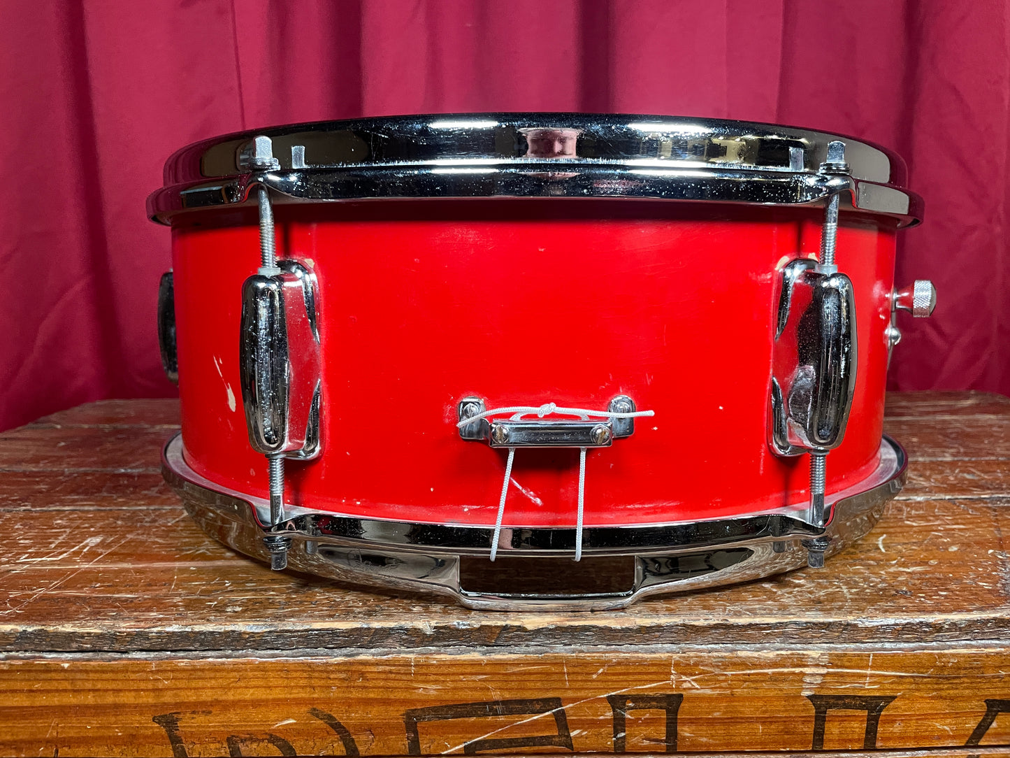 1960s Slingerland No. 162 Deluxe Student Model 5.5x14 Snare Drum Red