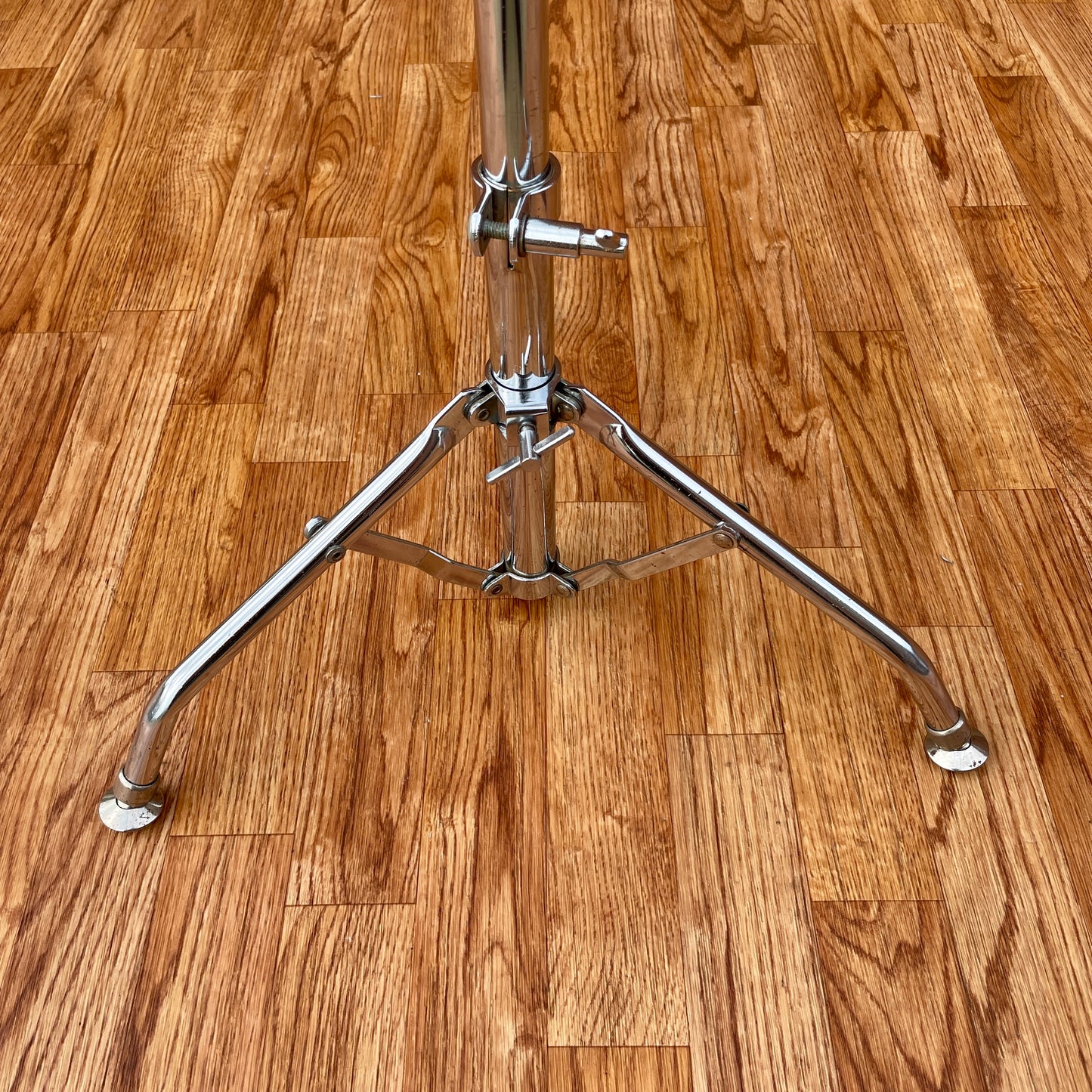 1976 Ludwig No. 1374 Atlas Snare Drum Stand Swivel Feet