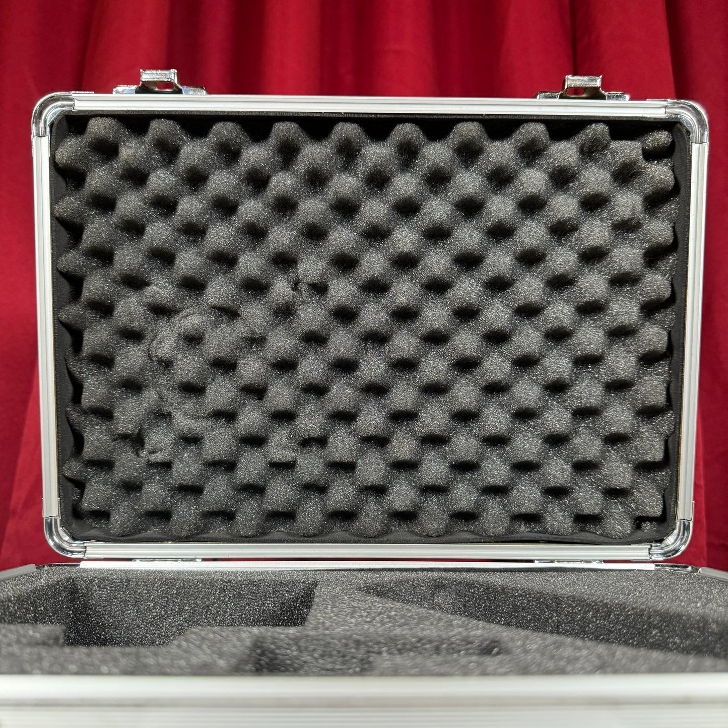 Shure A32SC Aluminum Case for KSM32 Condenser Microphone