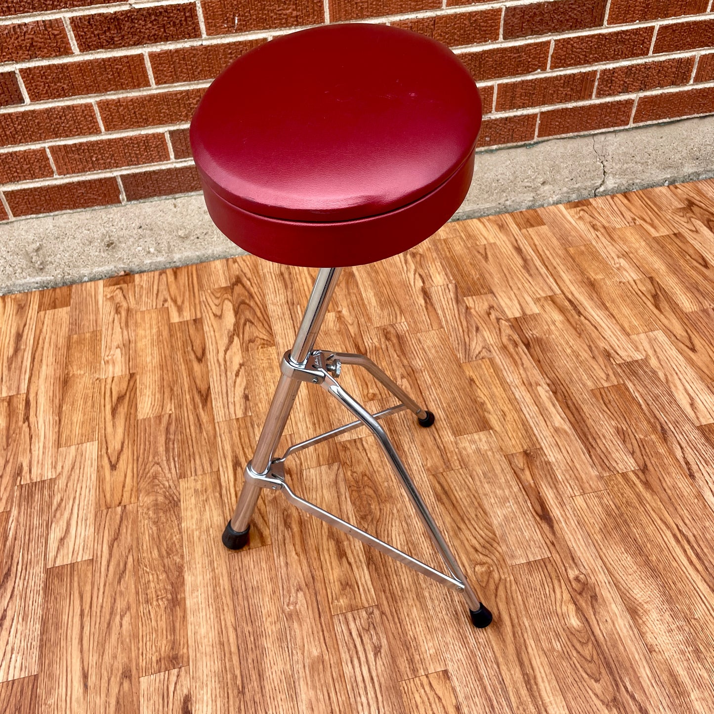 1960s Ludwig Porto-Seat No. 1025-1 Drum Throne Red