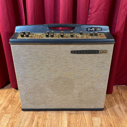 Vintage 1960s Magnatone Custom M15 Reverb 3x8 Combo Guitar Amplifier