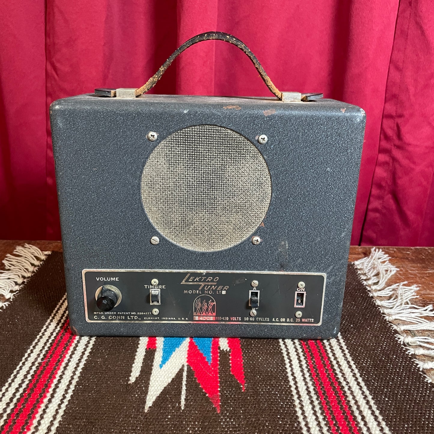 Vintage C. G. Conn Lektro Tuner LT5 Tube Tone Generator