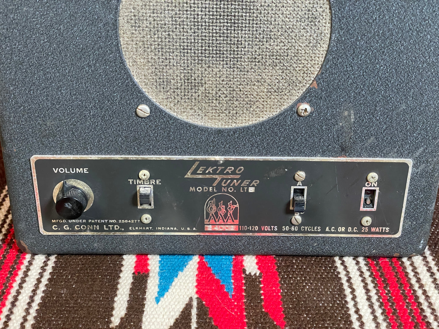 Vintage C. G. Conn Lektro Tuner LT5 Tube Tone Generator