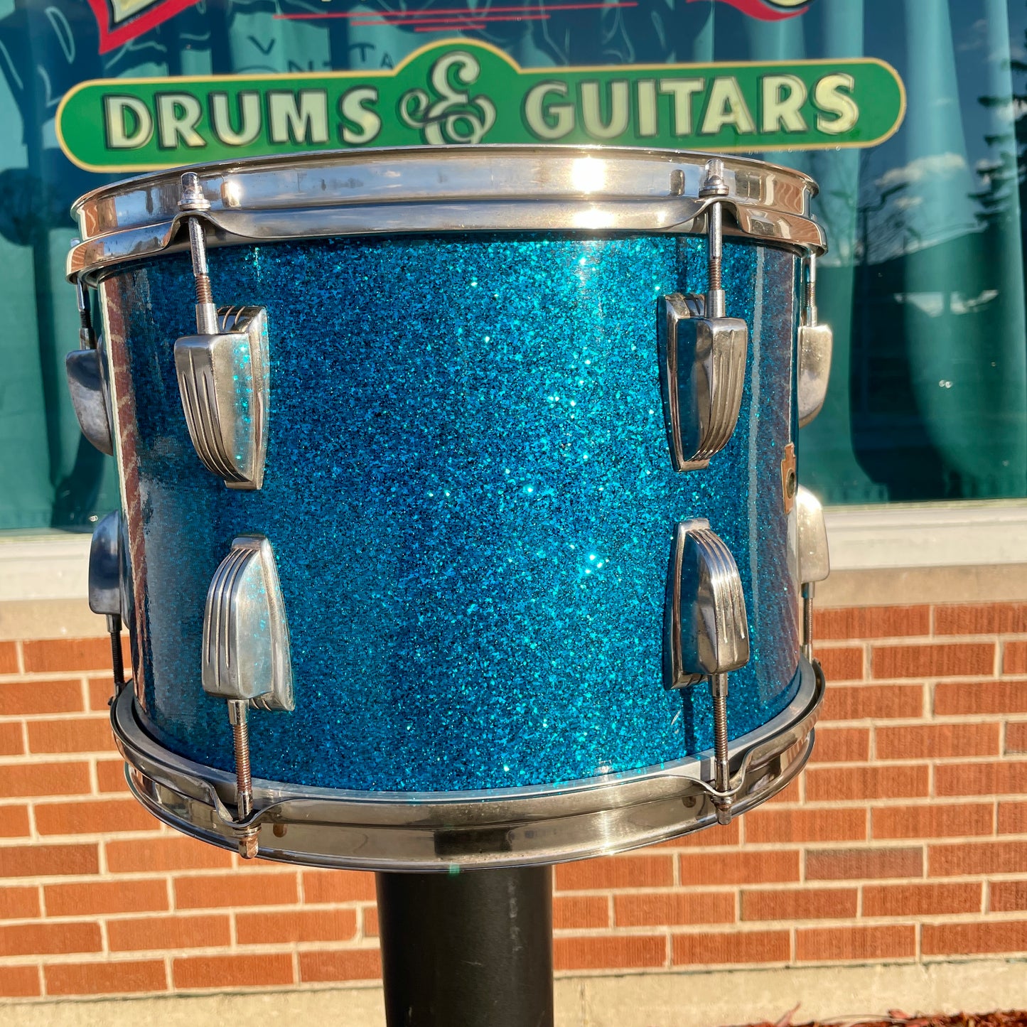 1957 WFL Ludwig Super Classic 9x13 Tom Drum Blue Sparkle