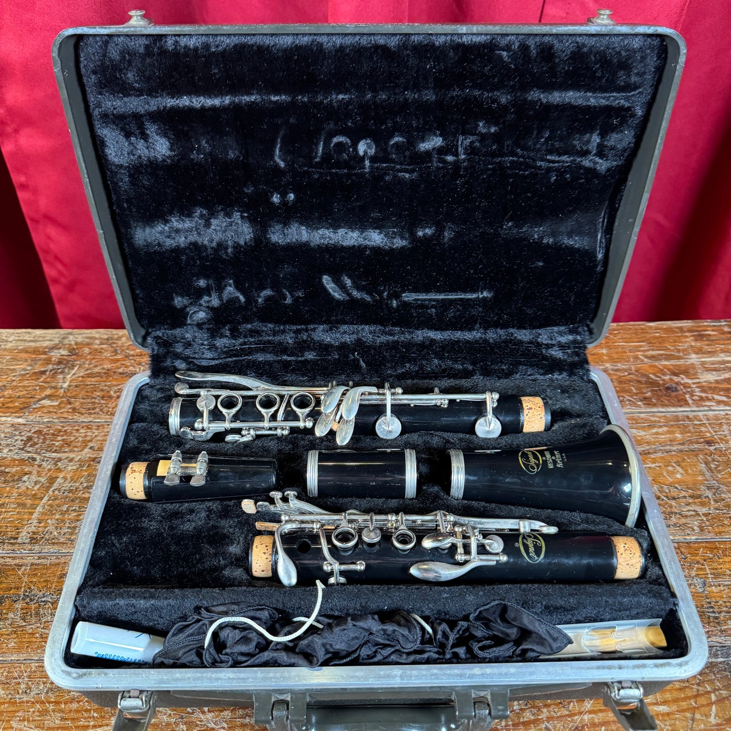 Selmer Signet Resonite Clarinet w/ Case