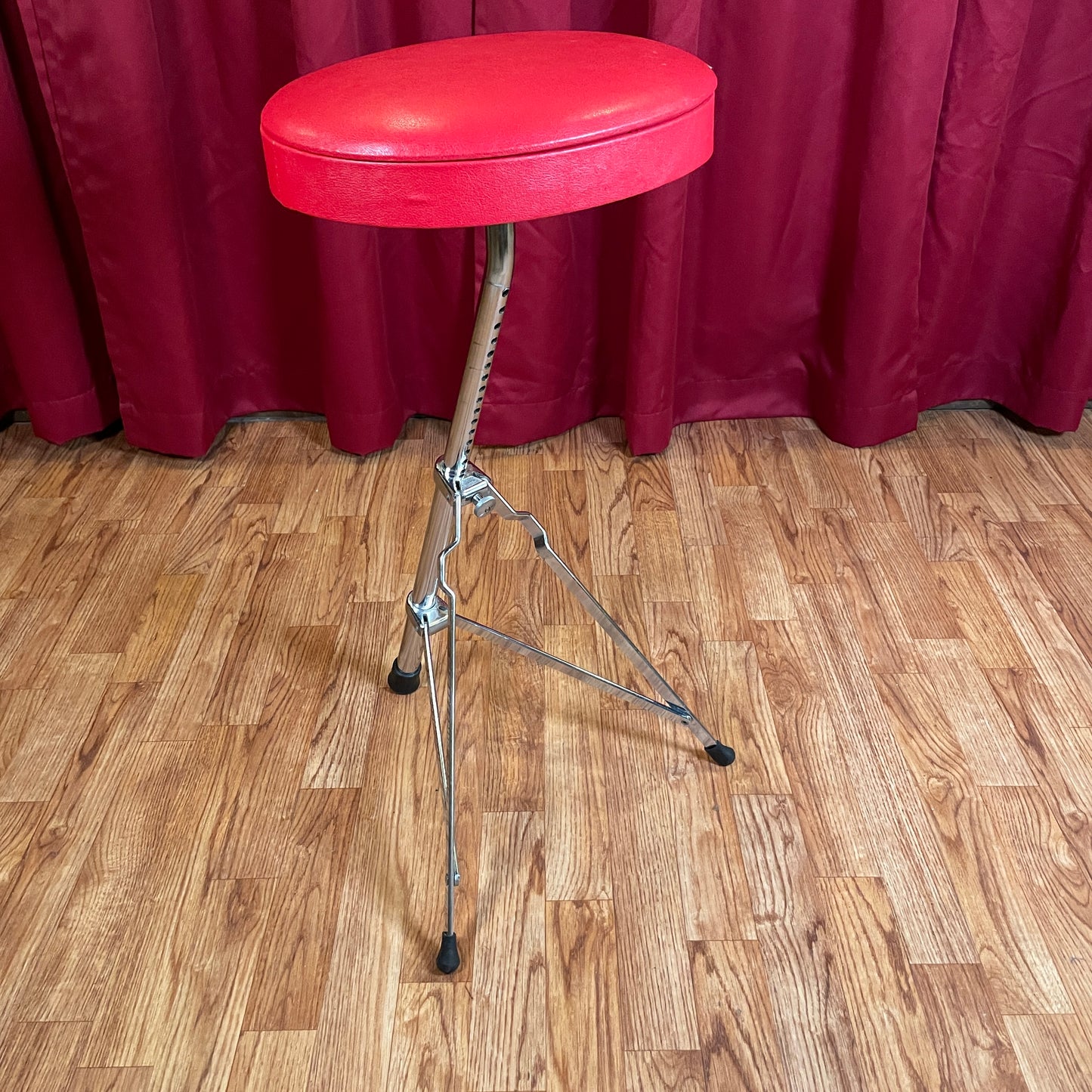 1964 Ludwig Porto-Seat No. 1025 Drum Throne Red