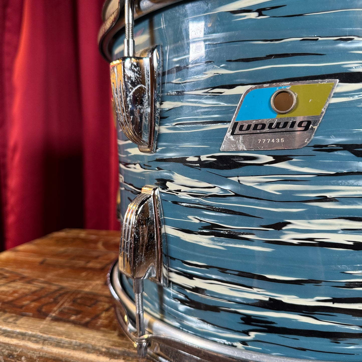 1970s Ludwig 9x13 Tom Drum Single Oyster Blue Pearl