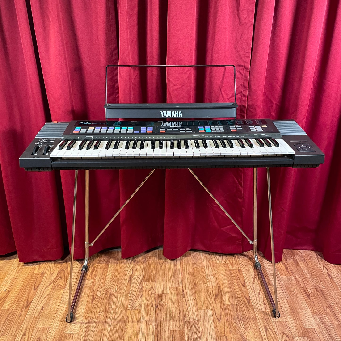 Yamaha DSR-2000 FM Synthesizer Keyboard w/ Original Stand