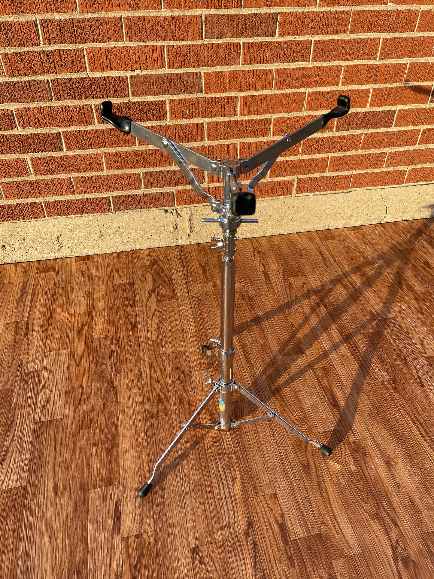 1970s Ludwig No. 1364-5 Atlas Snare Drum Stand