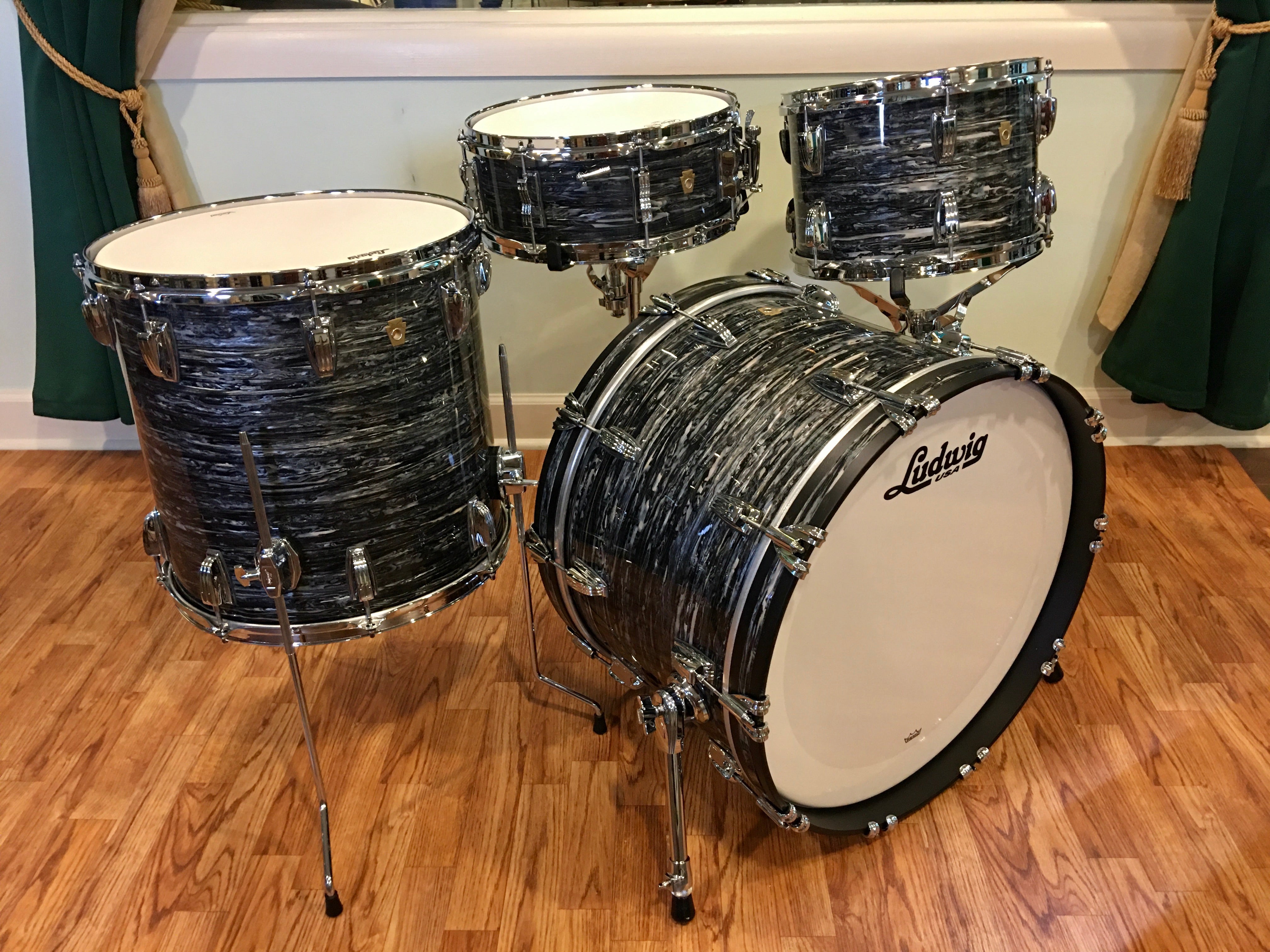 Ludwig Legacy Maple Fab 3-delt trommeLudwig Legacy Maple Fab 3-delt tromme  