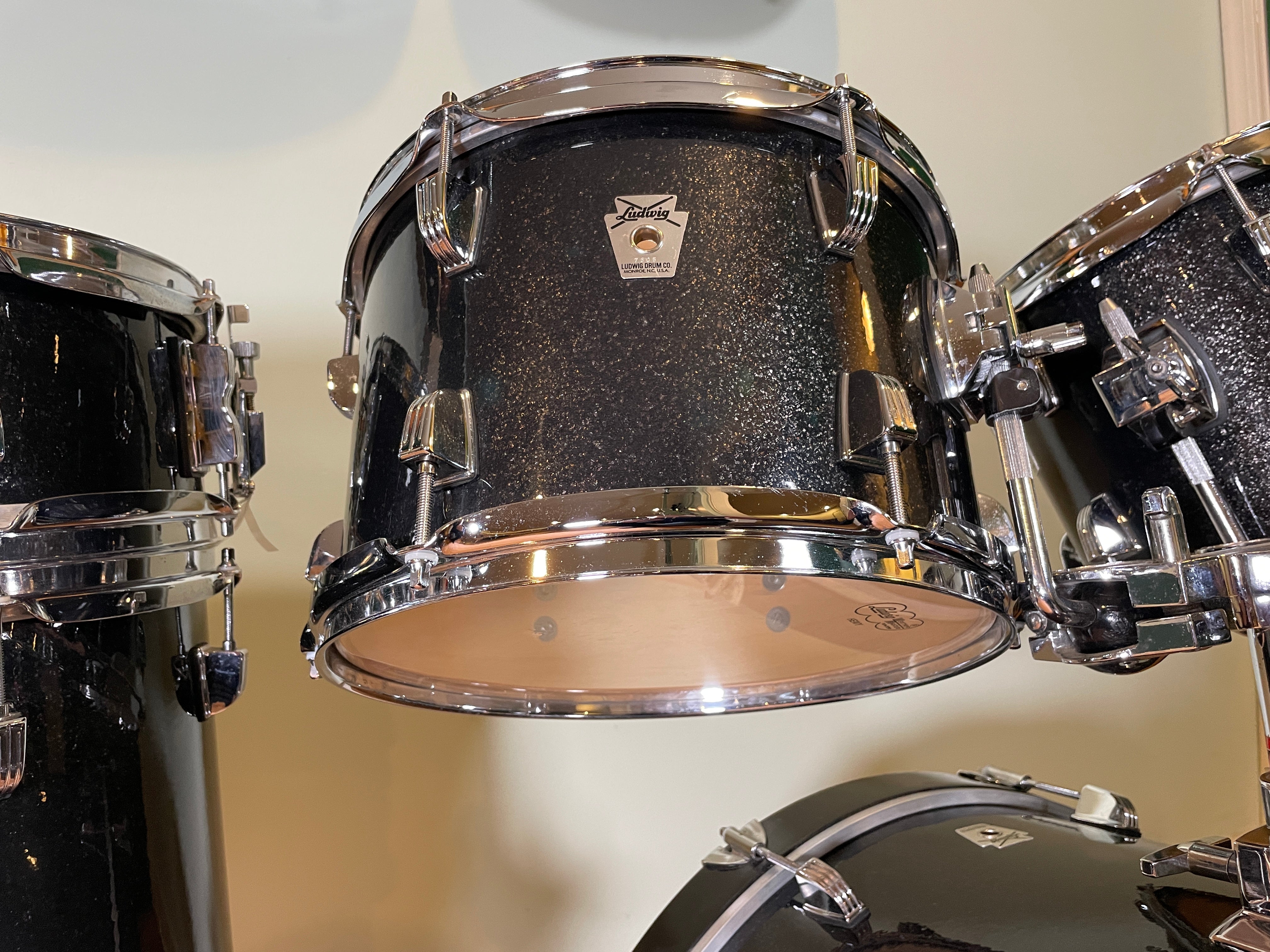 Ludwig Classic Birch Drum Set Black Sparkle 20-10-12-14-5x14