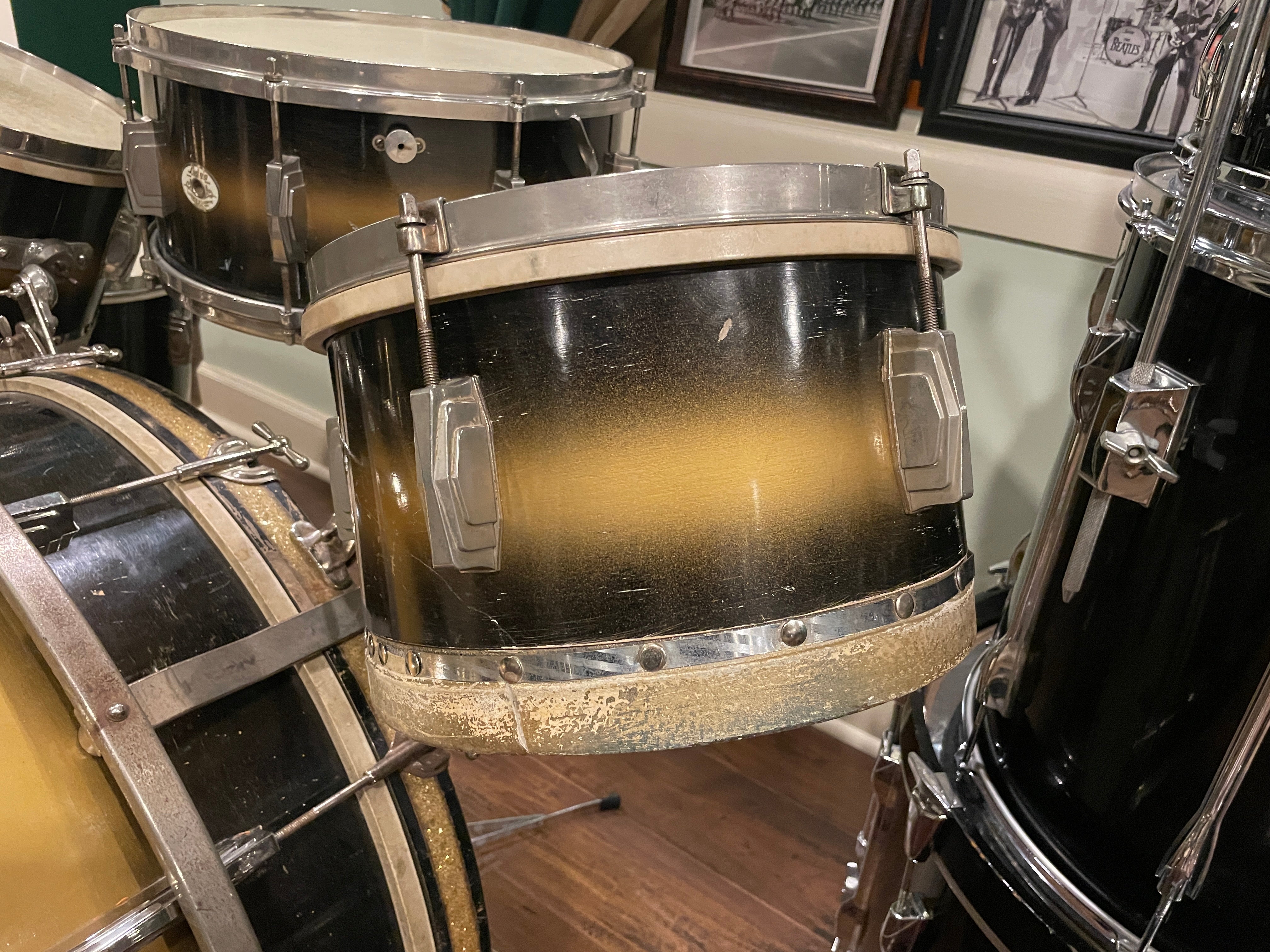 Ludwig Swing Sensation Pre-War Drum SetLudwig Swing Sensation Pre-War Drum Set  