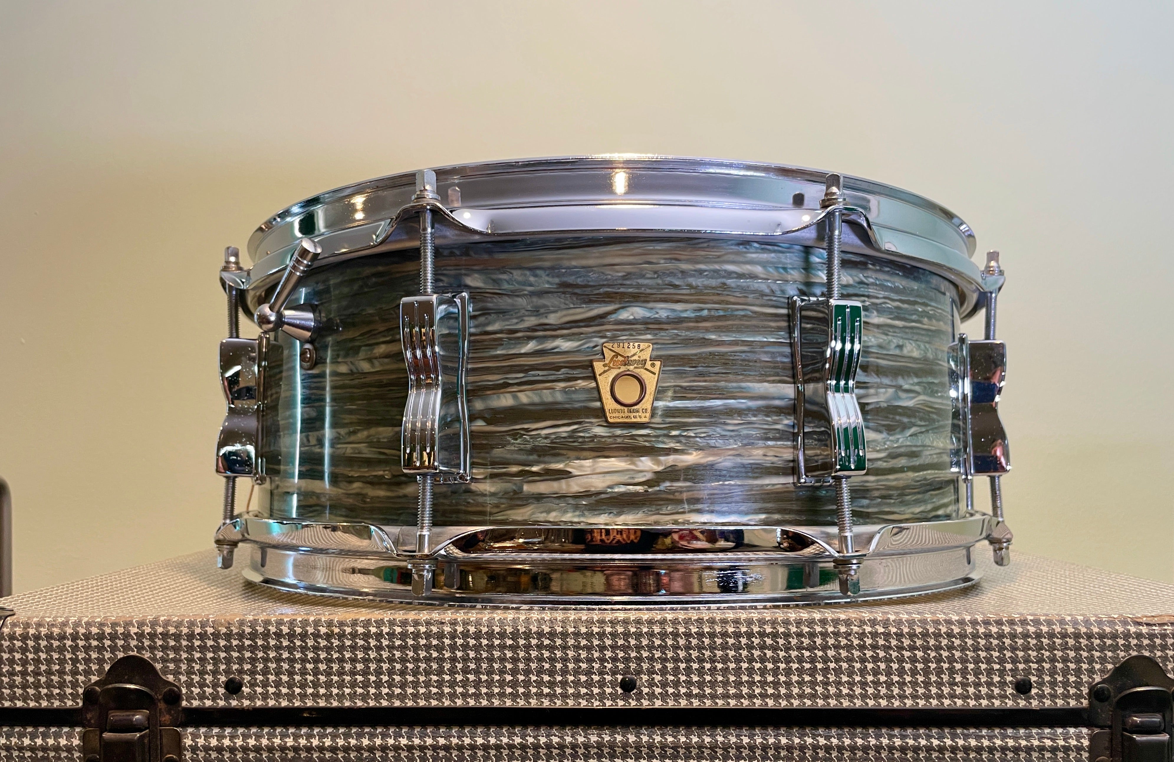 1966 Ludwig 5x14 Jazz Festival Snare Drum Oyster Blue Pearl 