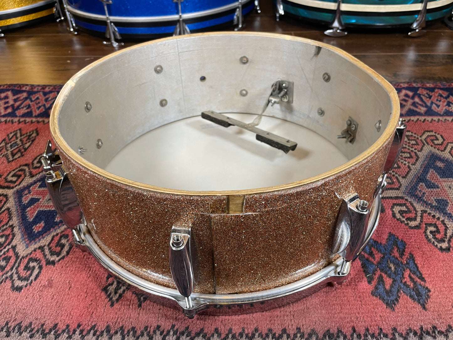 1962 Gretsch 5.5x14 No. 4157 Name Band Snare Drum Champagne Sparkle Round Badge