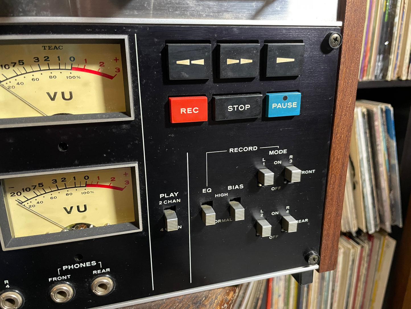 Vintage TEAC 3340S Pro-Serviced 4-Channel Simul-Sync Reel-To-Reel Quad –  Drugan's Drums & Guitars