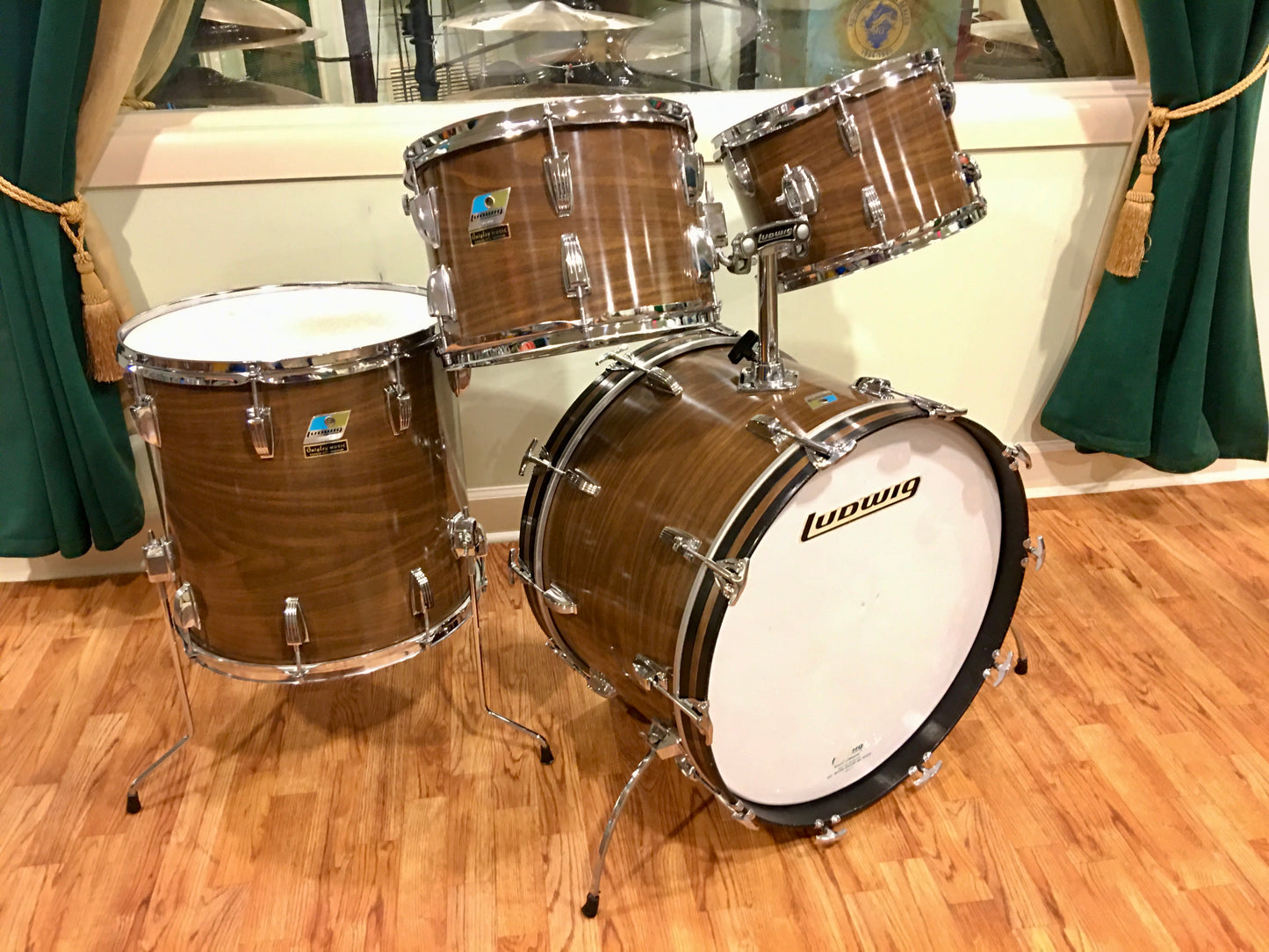 1970s Ludwig Big Beat Drum Kit Walnut Cortex 22/12/13/16