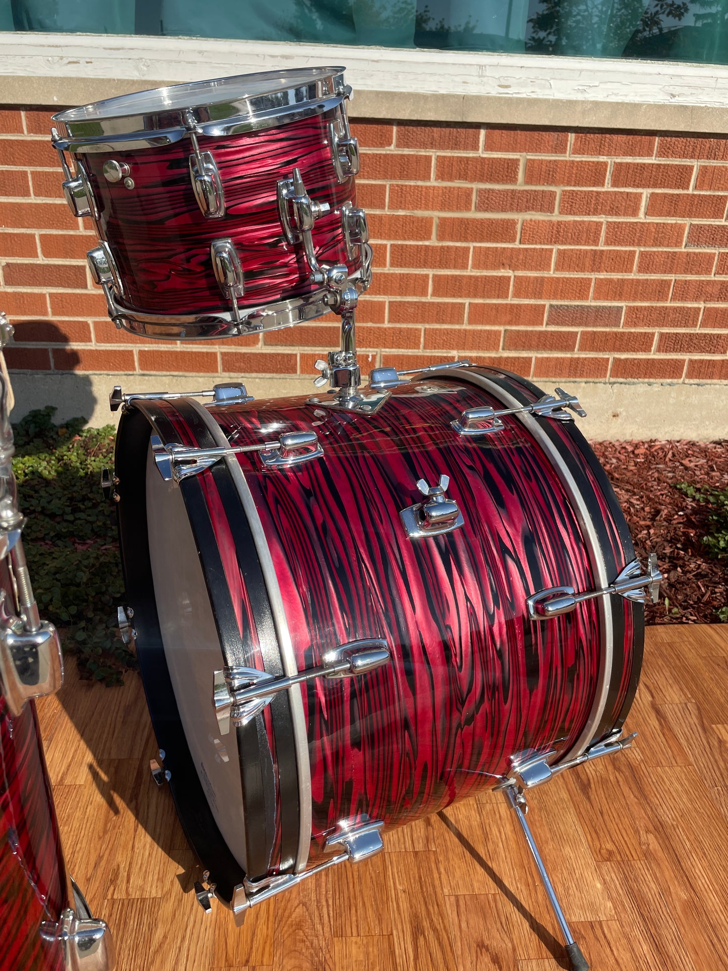 1971 Ludwig Standard Drum Set Ruby Red Strata 20/12/14/5x14