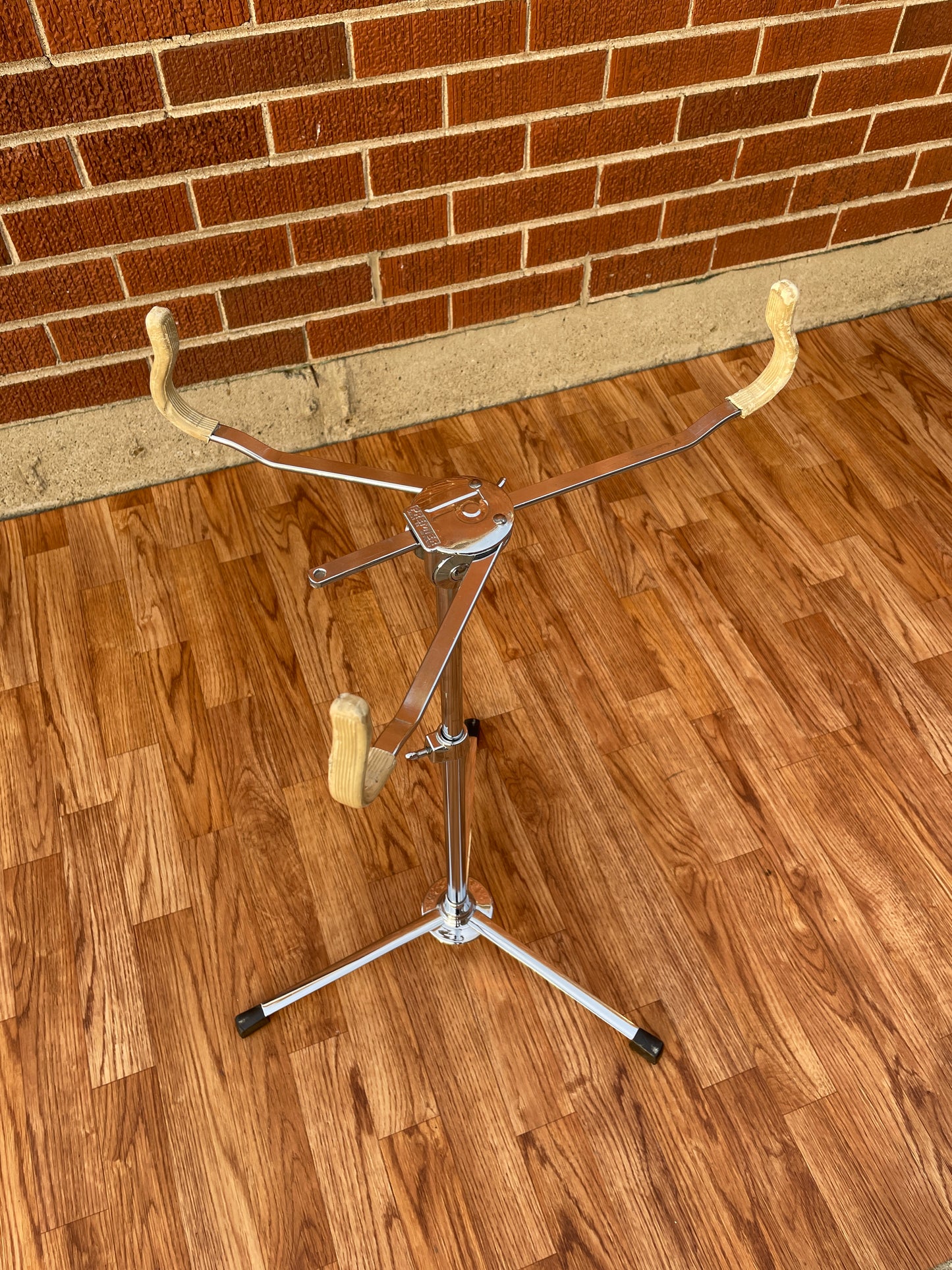 1960s Premier No. 300 Flush Base Snare Drum Stand Flat Base