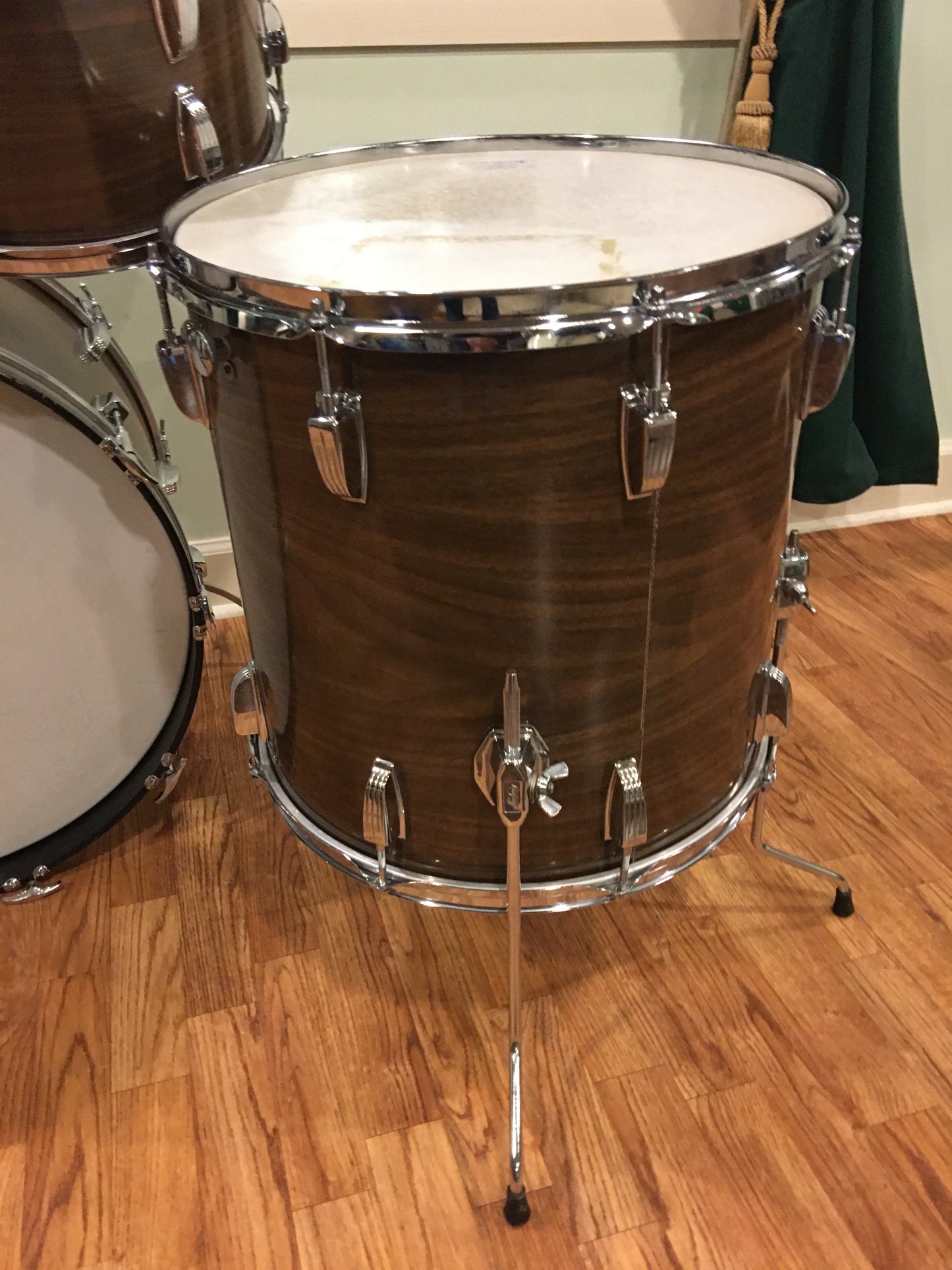 1970s Ludwig Big Beat Drum Kit Walnut Cortex 22/12/13/16