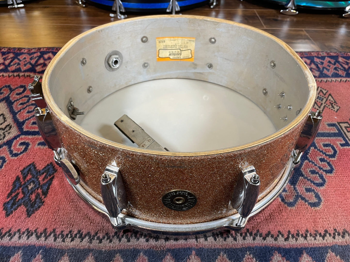 1962 Gretsch 5.5x14 No. 4157 Name Band Snare Drum Champagne Sparkle Round Badge