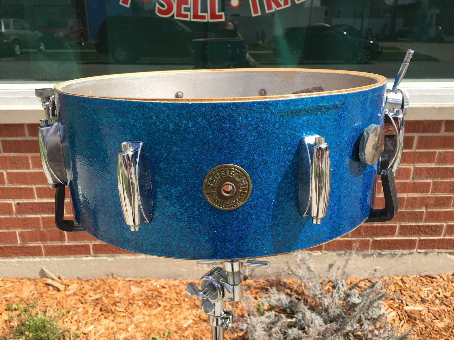 Vintage 1960's Gretsch 5.5"x14" Round Badge Blue Sparkle Name Band Snare - Nice!