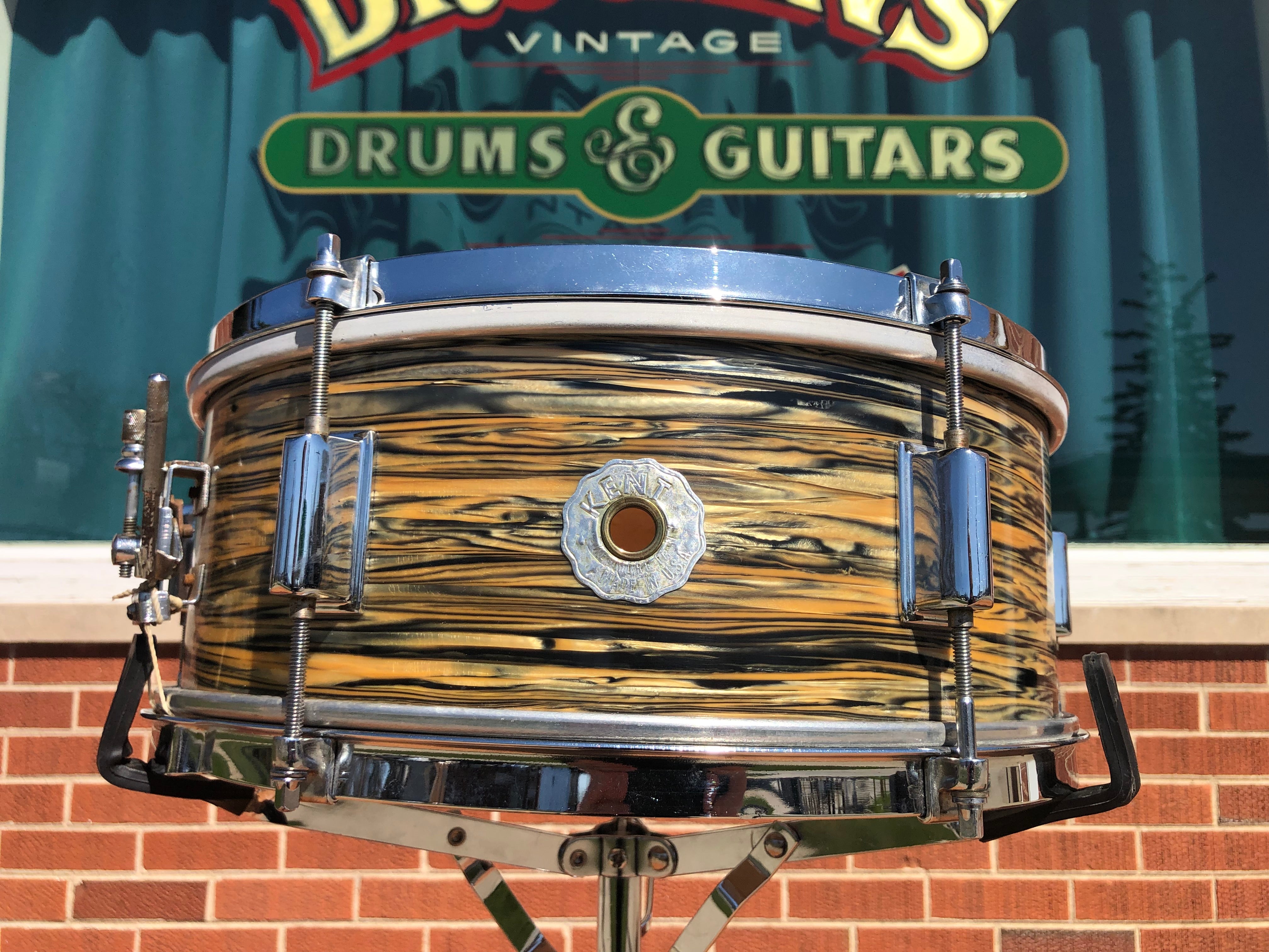 Vintage Kent 5.5x14 Snare Drum Oyster Blue/Gold Pearl – Drugan's